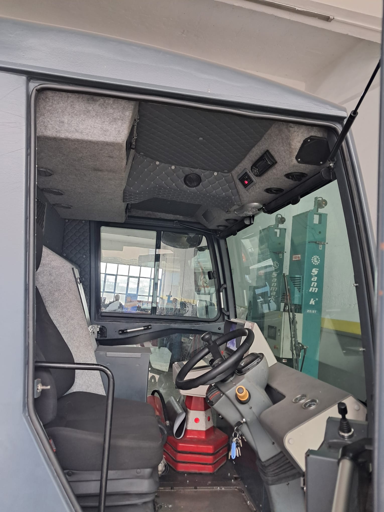 AGA 6000 – Az Kullanılmış Yol Süpürme Aracı